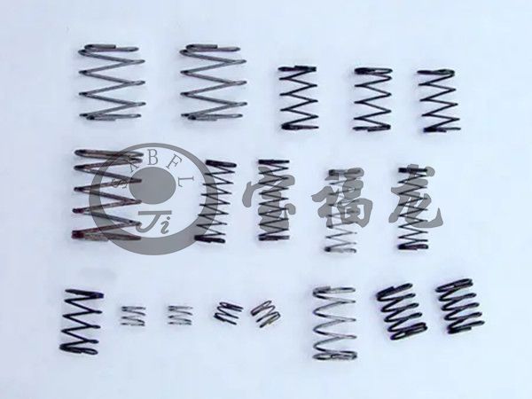 钛彈簧